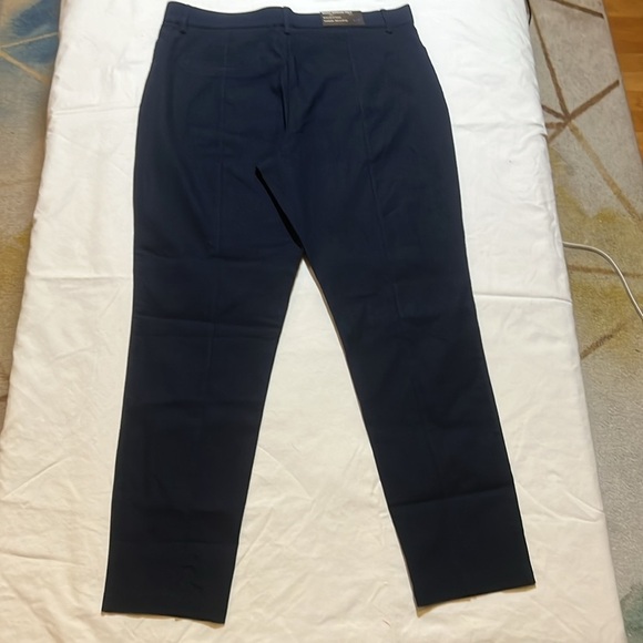 NWT Mario Serrani Navy Textured Ankle Pants sz L Stretch - Picture 5 of 6